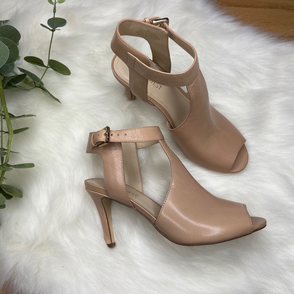 Nine West Womens Infusion Nude Heels. Size 6